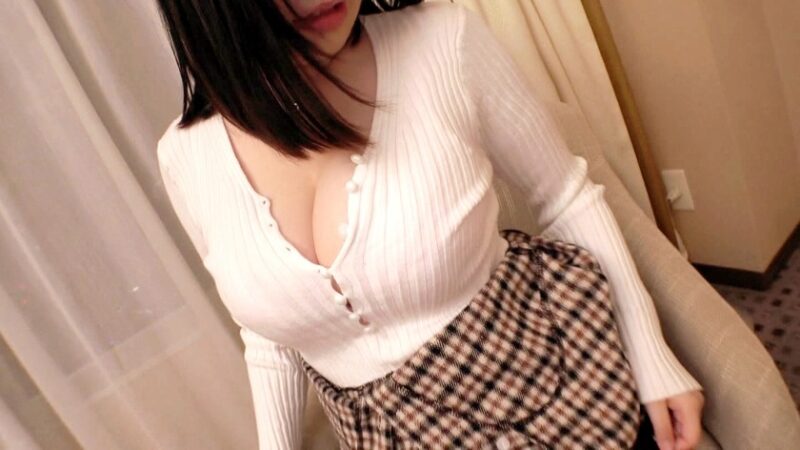 ホテルで谷間の見える白い服のあやせちゃん